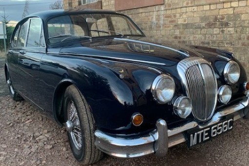 Daimler 250 V8 Classic Car Hire - HCHG